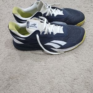 Athletic shoes